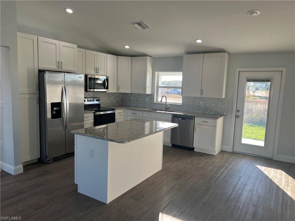 Labelle, FL 33935,634 Royce RD