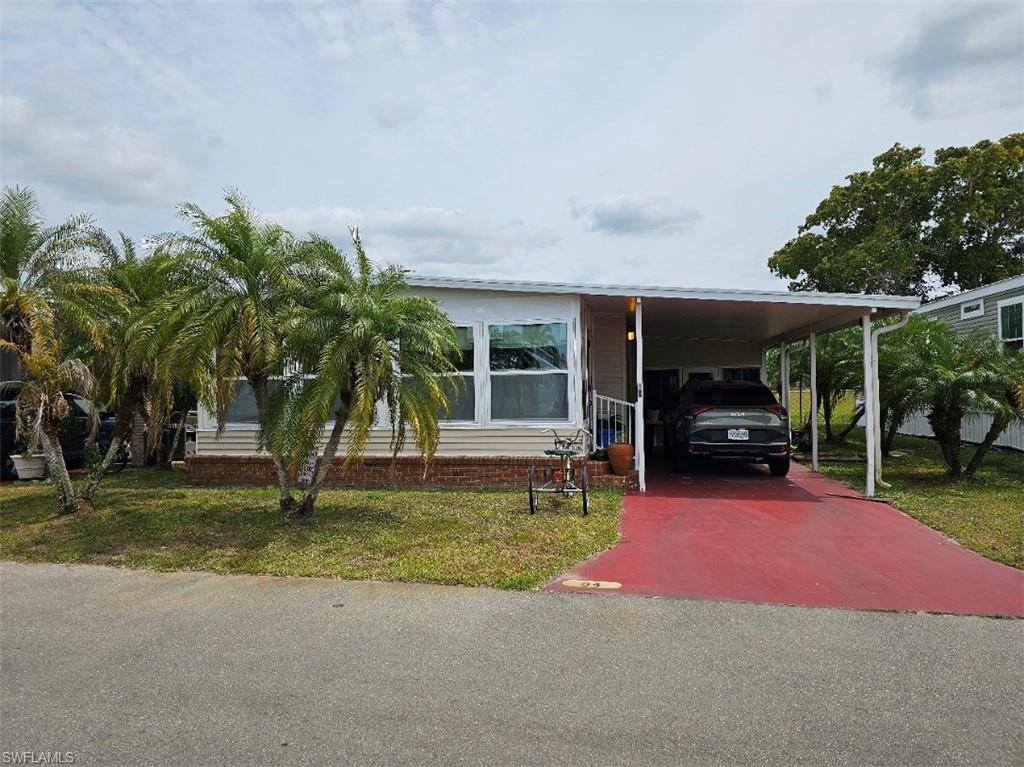 Fort Myers, FL 33905,94 Poinsettia DR