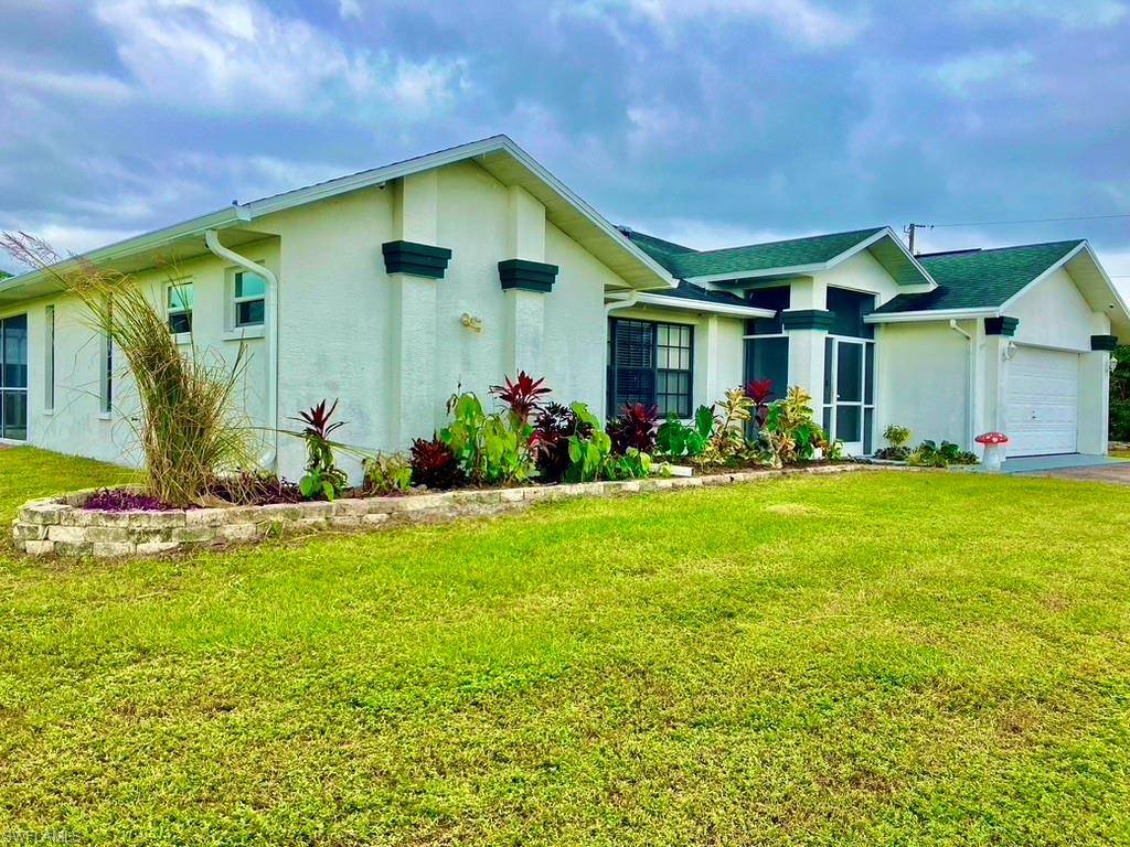 Alva, FL 33920,17950 Oak Creek RD