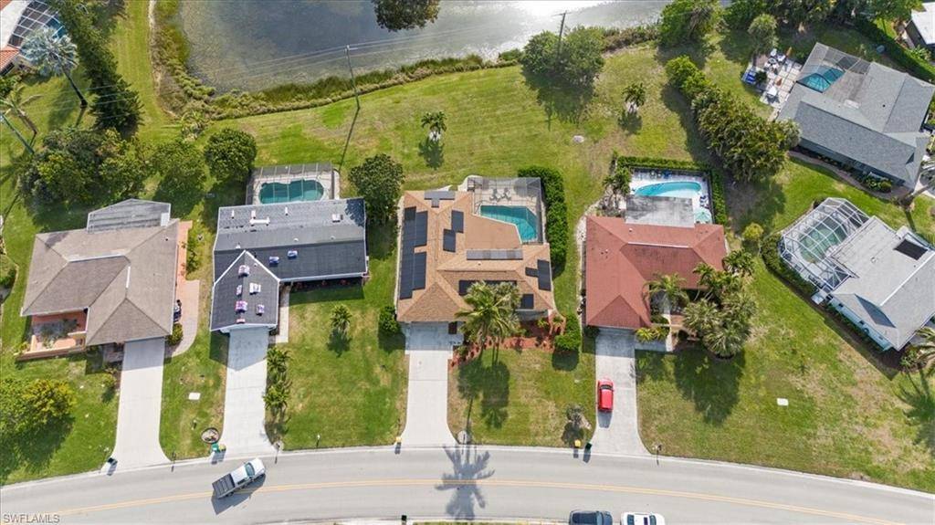 Naples, FL 34112,4419 Lakewood BLVD