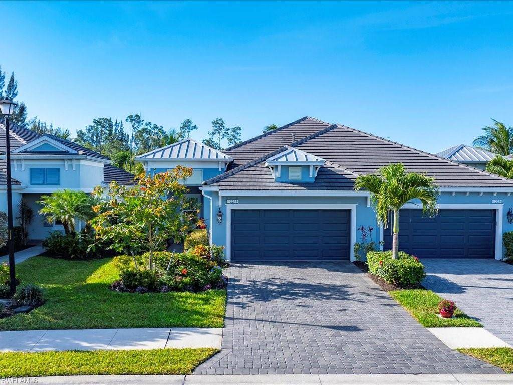 Naples, FL 34112,2235 Marquesa CIR S