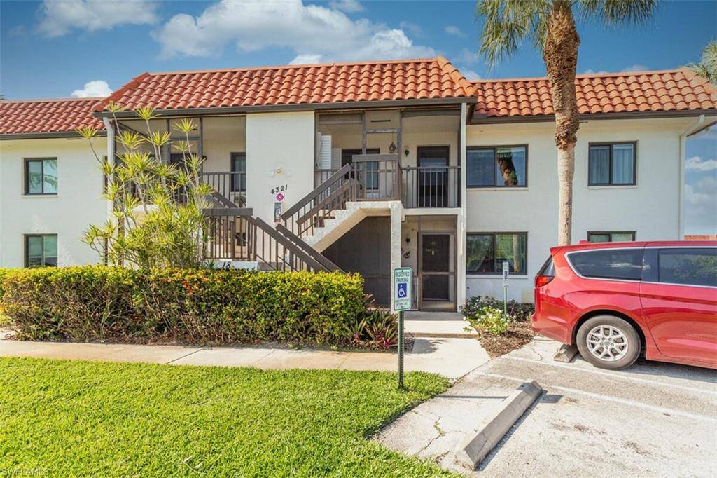 Naples, FL 34116,4321 27th CT SW #203