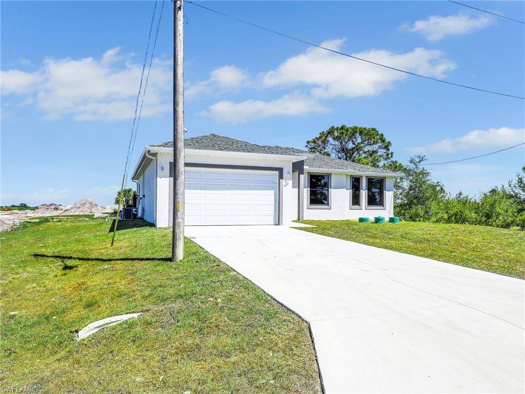 Lehigh Acres, FL 33974,633 Cane ST E