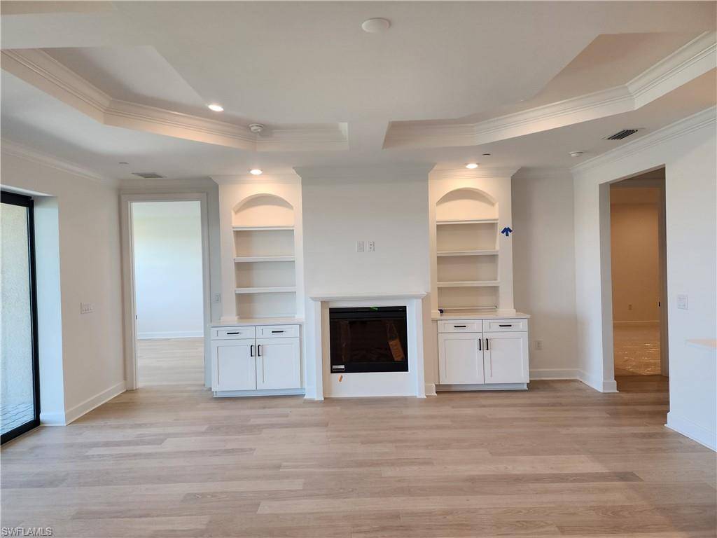 Naples, FL 34114,15320 Lucerna ST #103