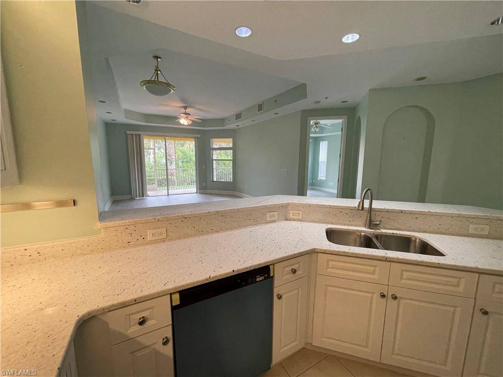 North Fort Myers, FL 33917,15256 Riverbend BLVD #101