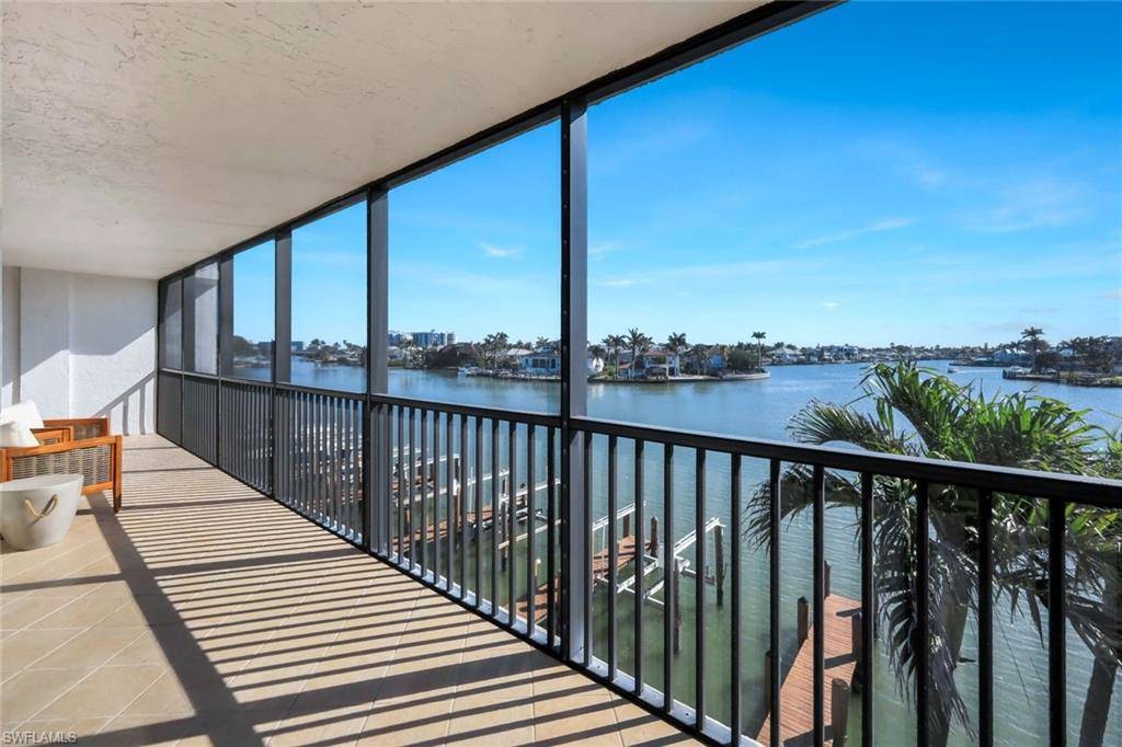 Naples, FL 34108,10420 Gulf Shore DR #123