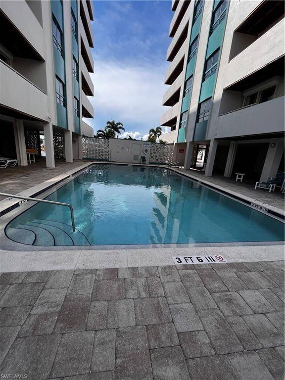 Cape Coral, FL 33904,4803 Sunset CT #106