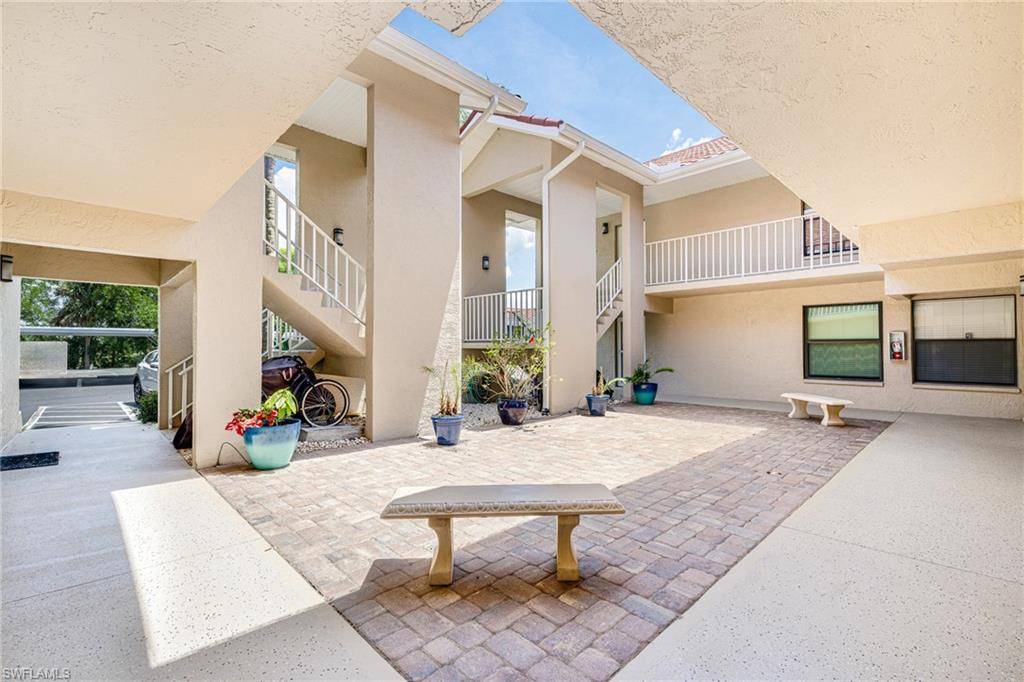 Fort Myers, FL 33919,9648 Windsor Gardens LN #104