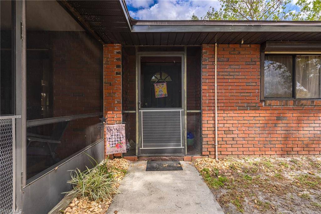 Fort Denaud, FL 33935,310 Trader RD