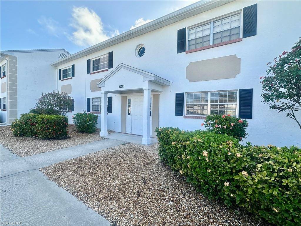 Fort Myers, FL 33919,7019 Cedarhurst DR #9B