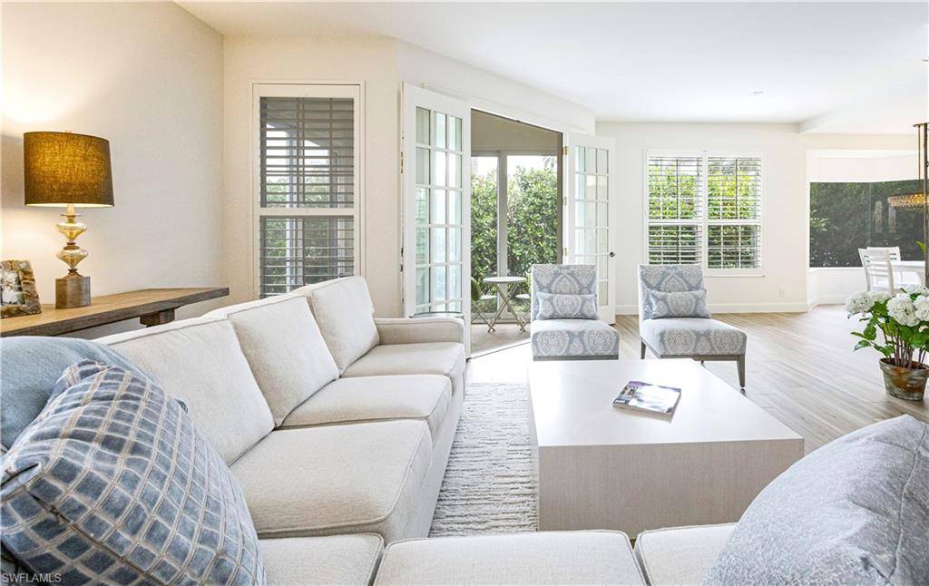 Naples, FL 34103,233 Colonade CIR #2205