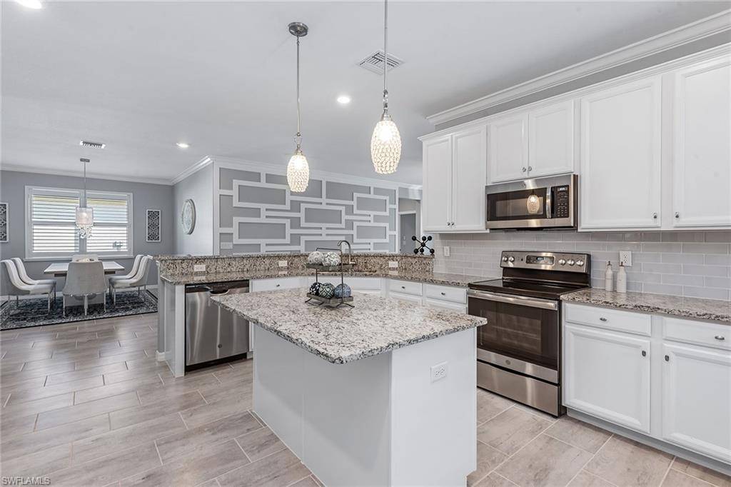 Naples, FL 34120,9381 Glenforest DR