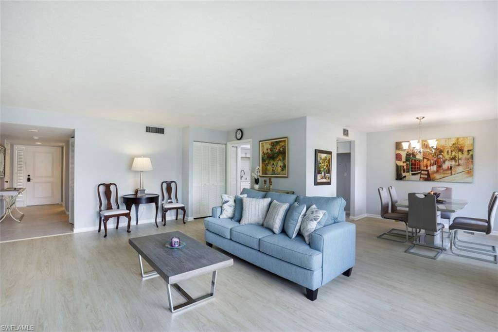 Naples, FL 34108,5954 Pelican Bay BLVD #222