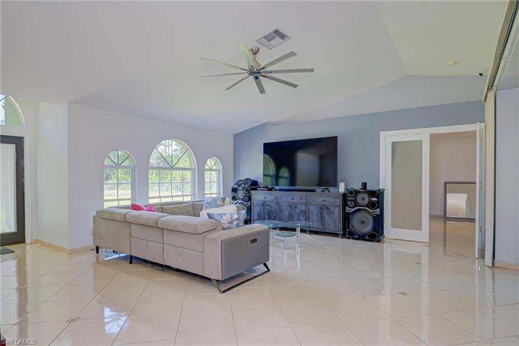 Naples, FL 34117,4745 26th AVE SE