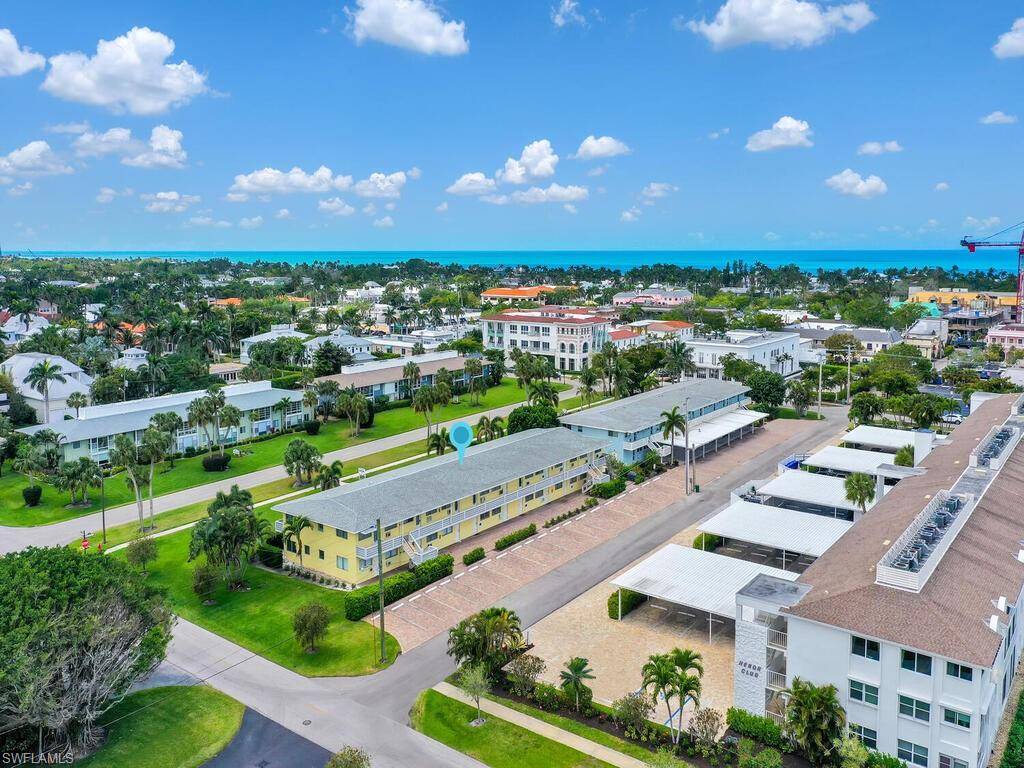 Naples, FL 34102,473 12th AVE S #B8
