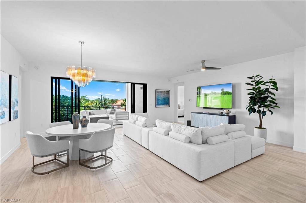 Naples, FL 34102,1125 Central AVE #467