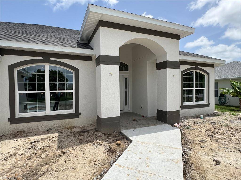 Cape Coral, FL 33990,302 SE 15th TER
