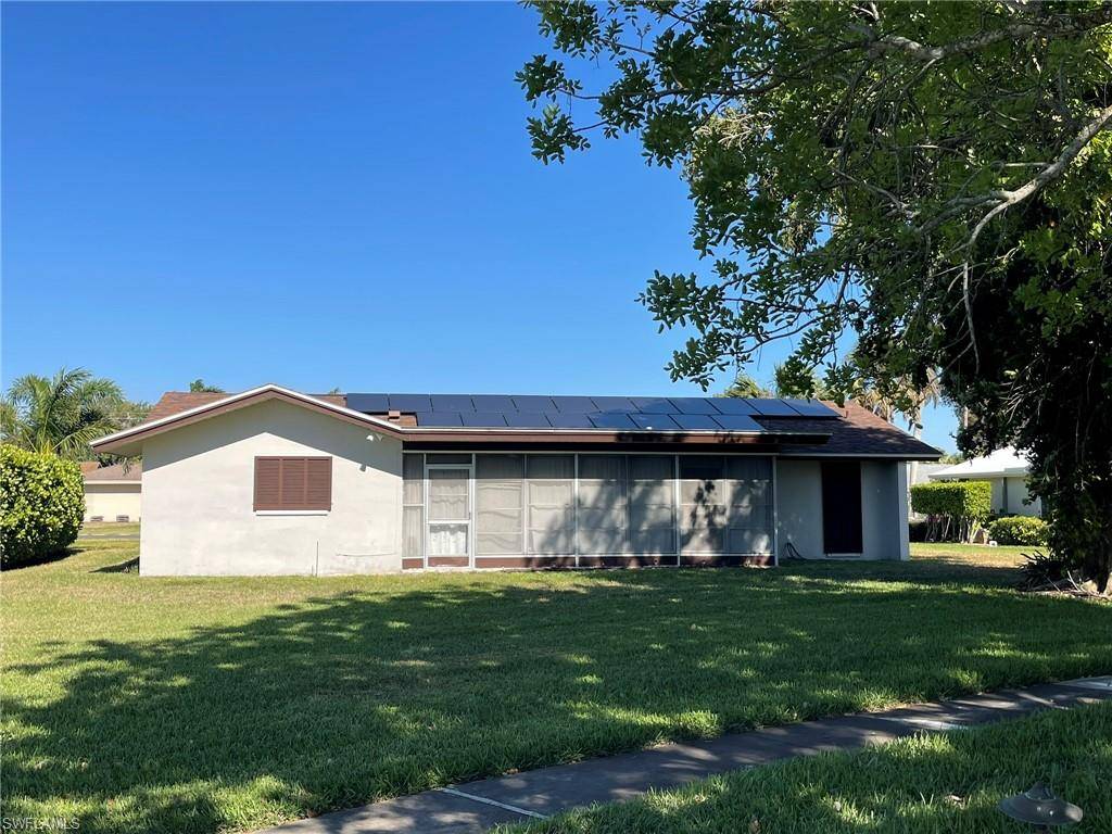 Naples, FL 34110,547 Eastwood DR