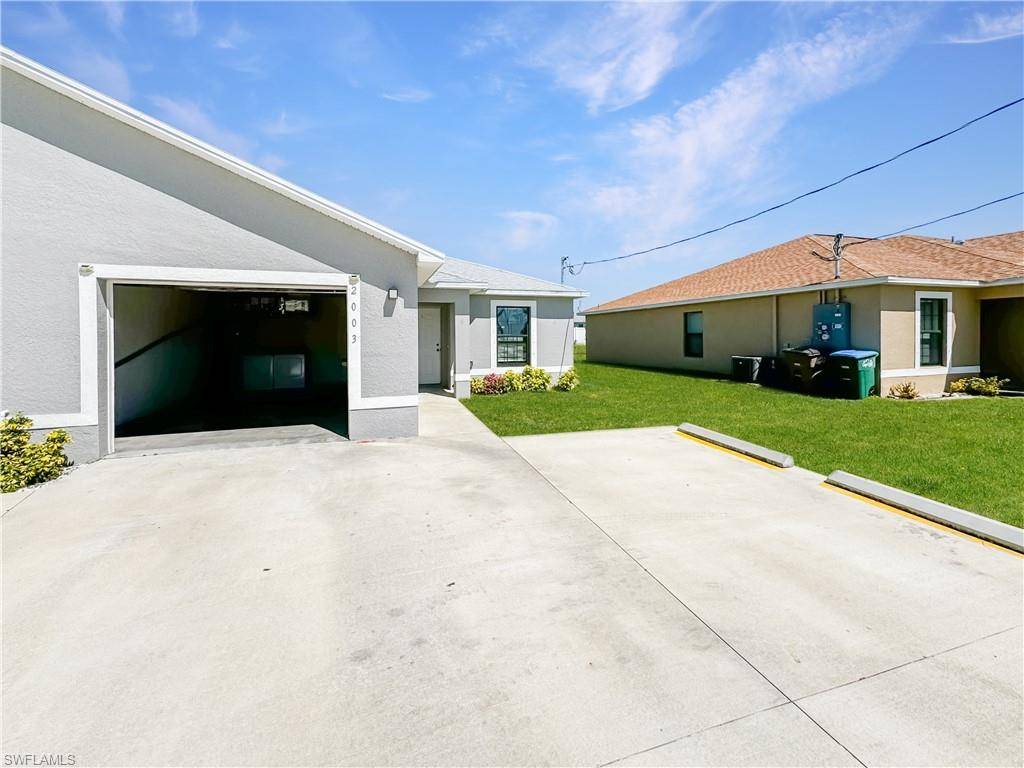 Cape Coral, FL 33991,2003 Chiquita BLVD S