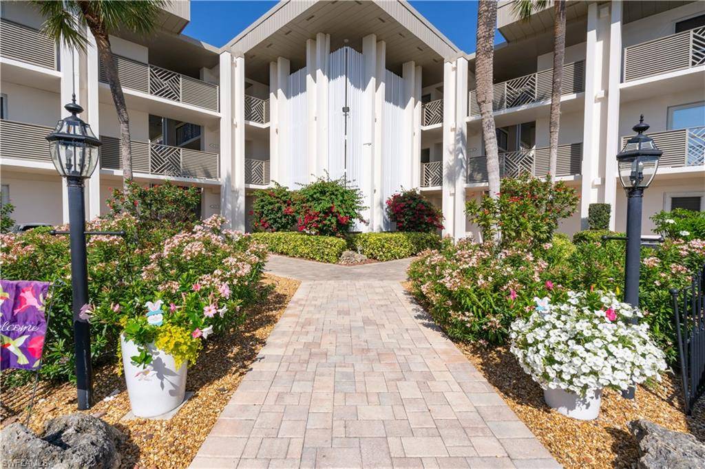 Fort Myers, FL 33907,6102 Augusta DR #315