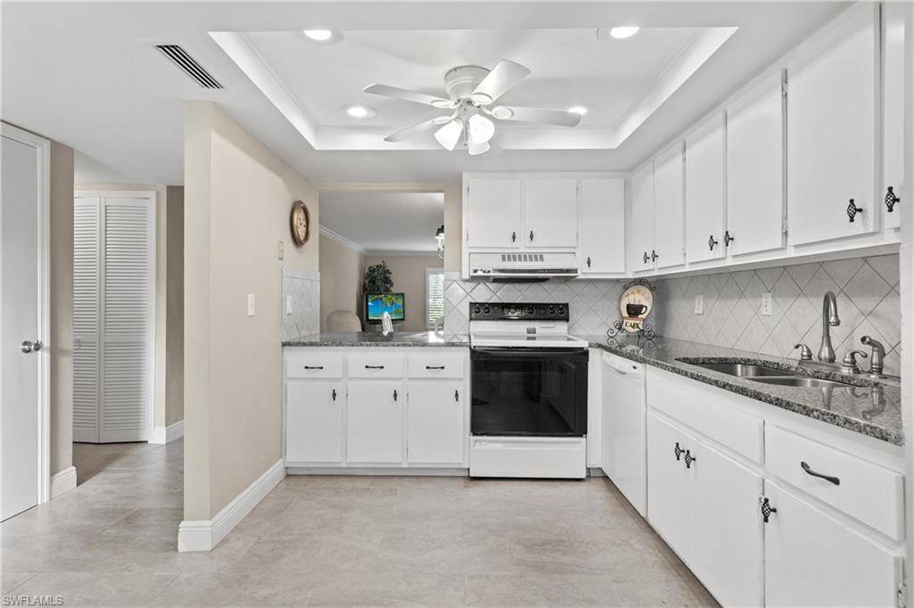Fort Myers, FL 33901,2244 Winkler AVE #110