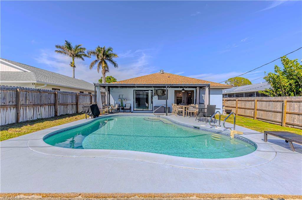Naples, FL 34108,758 105th AVE N