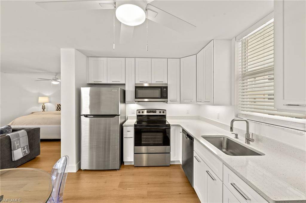 Bonita Springs, FL 34134,5700 Bonita Beach RD SW #408