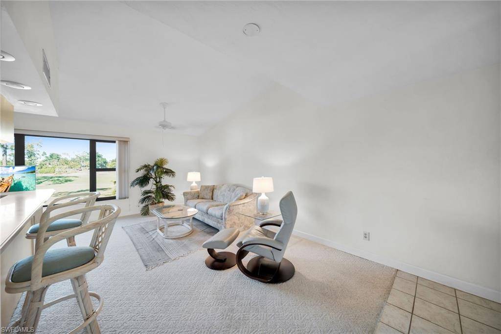 Fort Myers, FL 33907,5625 Trailwinds DR #421