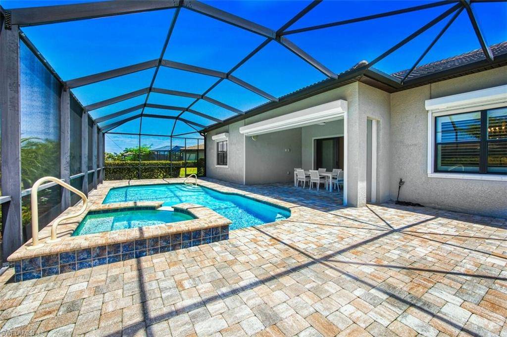 Estero, FL 33928,14001 Hawks Eye CT