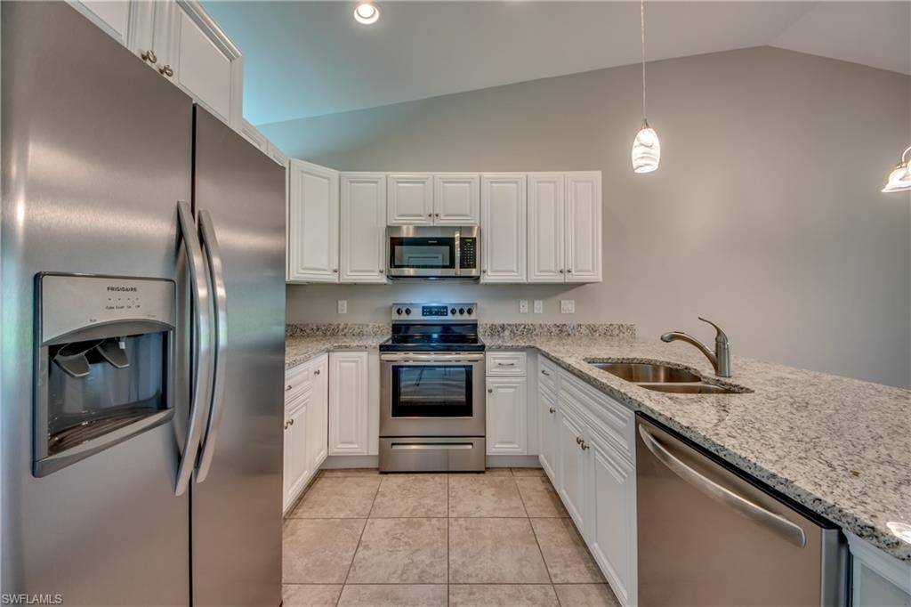Cape Coral, FL 33914,3020 SW 15th PL #3018