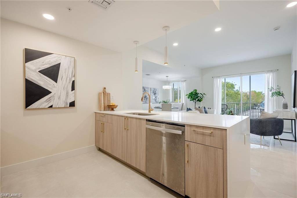 Bonita Springs, FL 34135,26589 ROSEWOOD POINT DR #B-208
