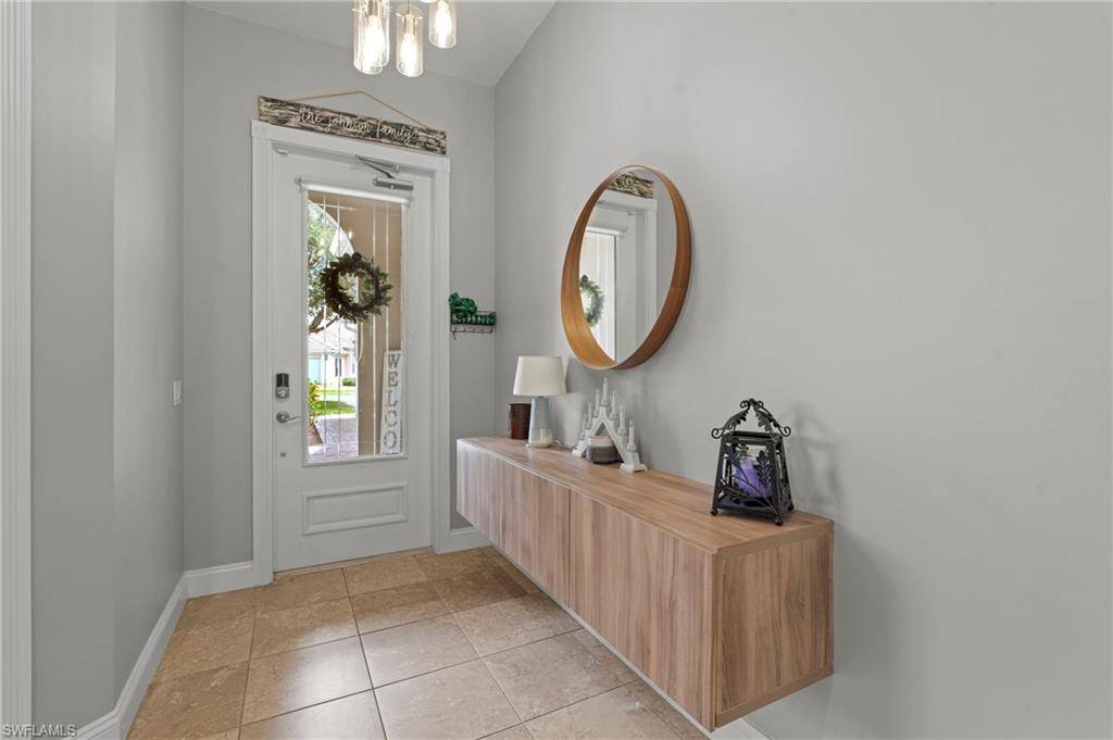 Naples, FL 34120,2282 Heydon CIR W