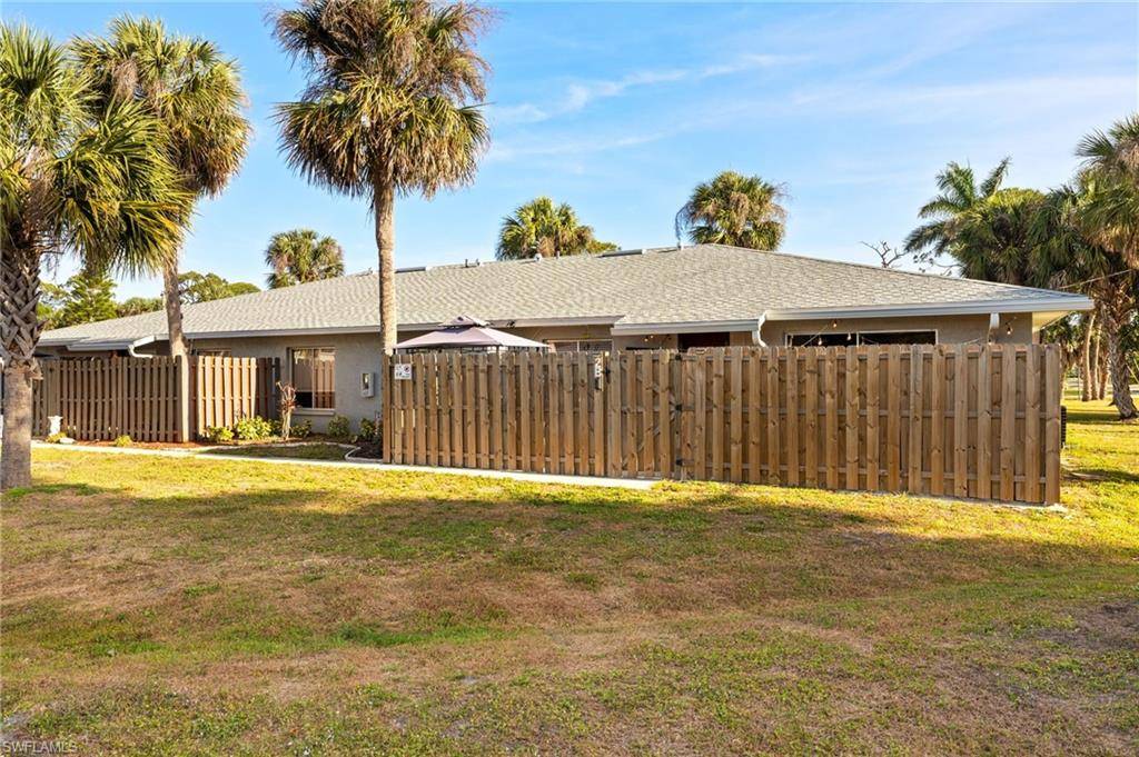 North Fort Myers, FL 33903,1165 Palm AVE #2B