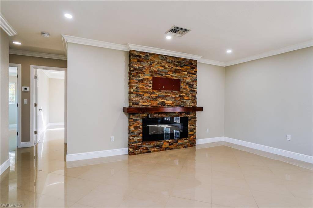 Lehigh Acres, FL 33972,300 E 10th ST