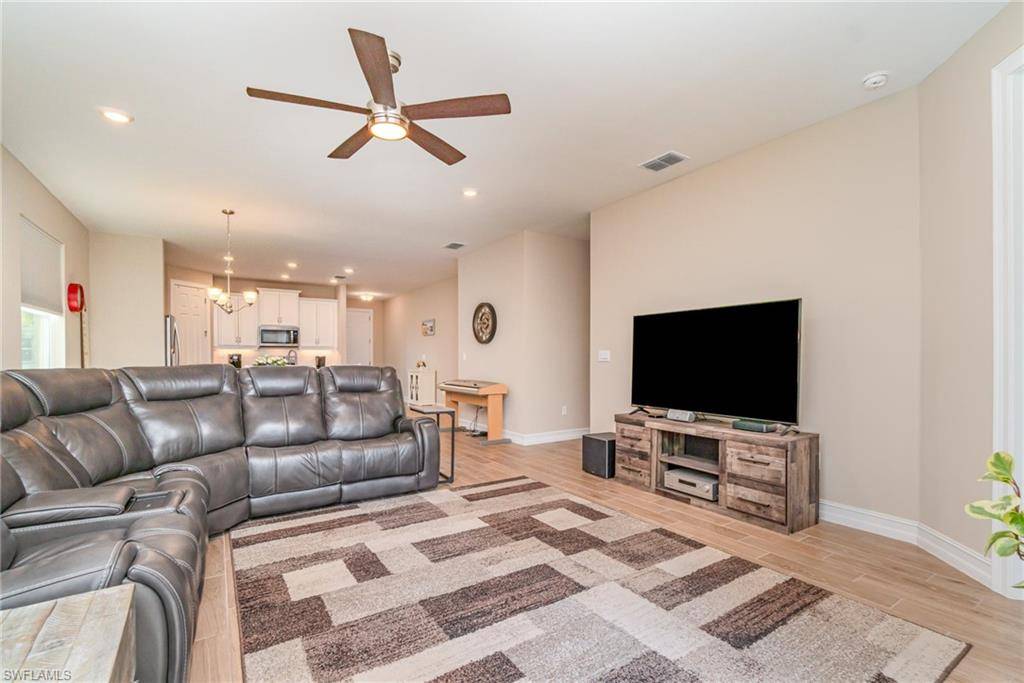 North Fort Myers, FL 33917,3836 Crosswater DR