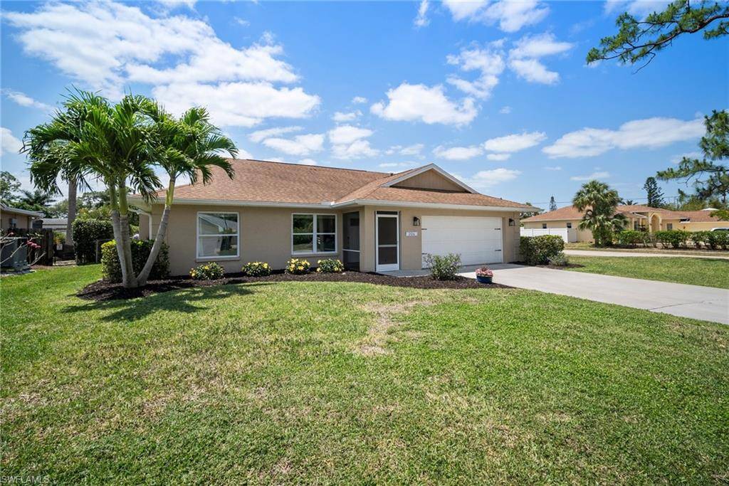 Naples, FL 34110,206 Willowick DR