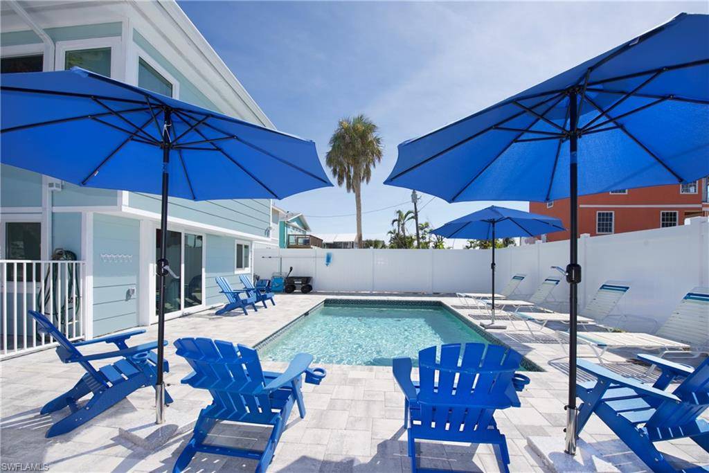Fort Myers Beach, FL 33931,5440 Palmetto ST