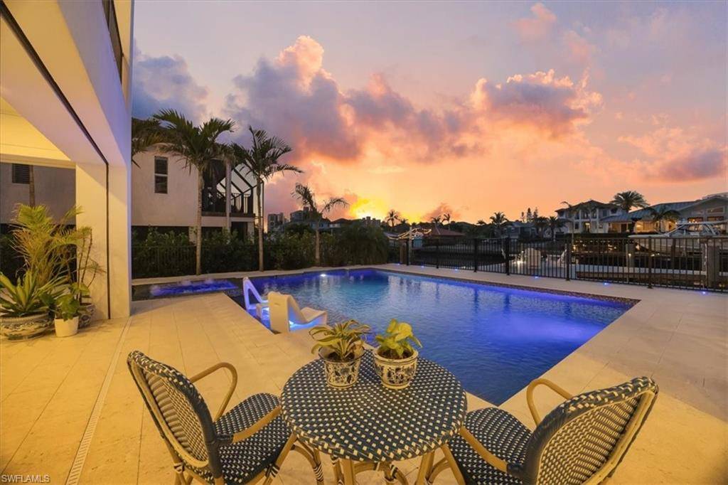 Naples, FL 34108,241 Egret AVE