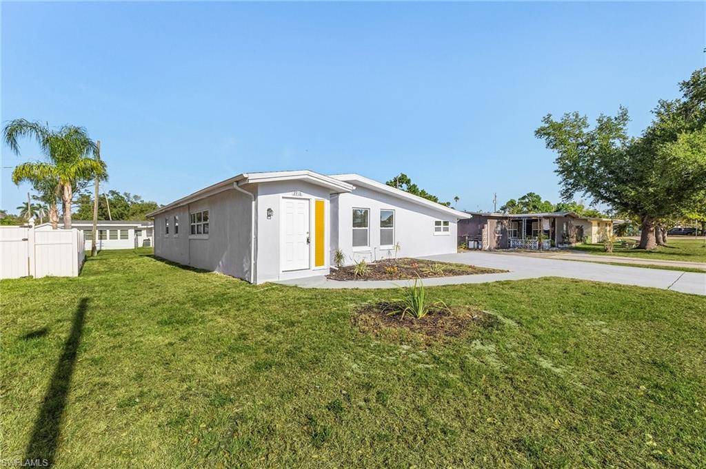 Fort Myers, FL 33901,3918 La Palma ST