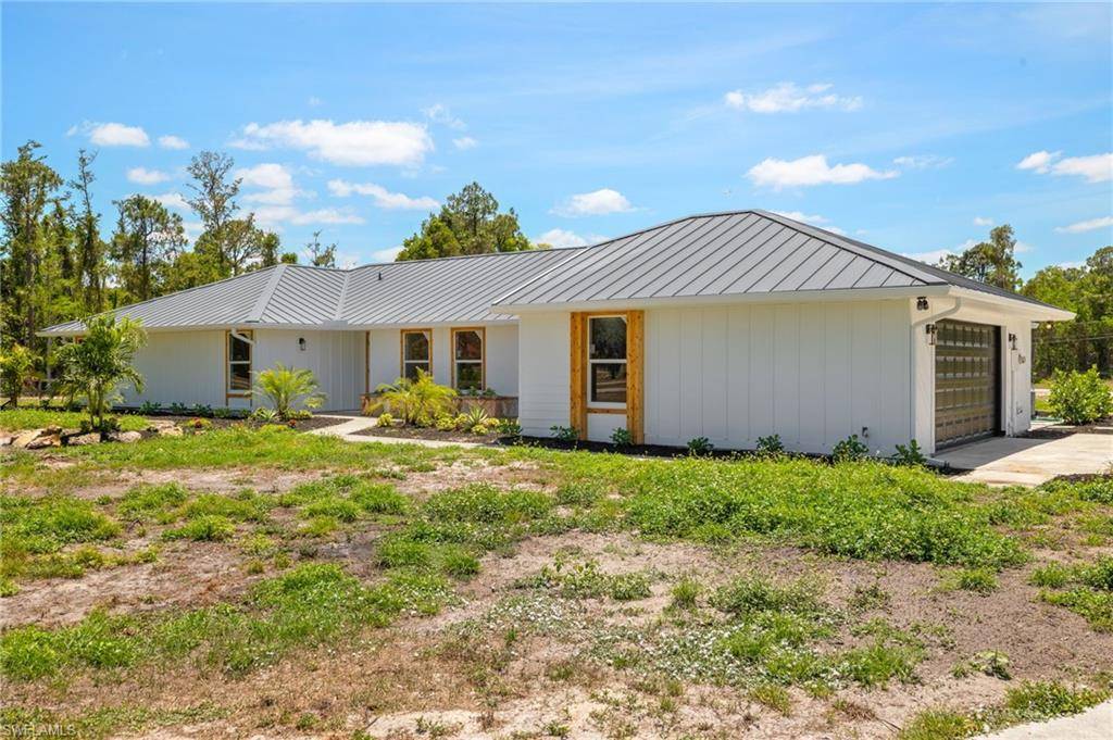 Fort Myers, FL 33912,15971 Triple Crown CT