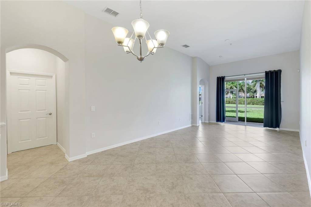 Naples, FL 34114,14165 WINCHESTER CT #203