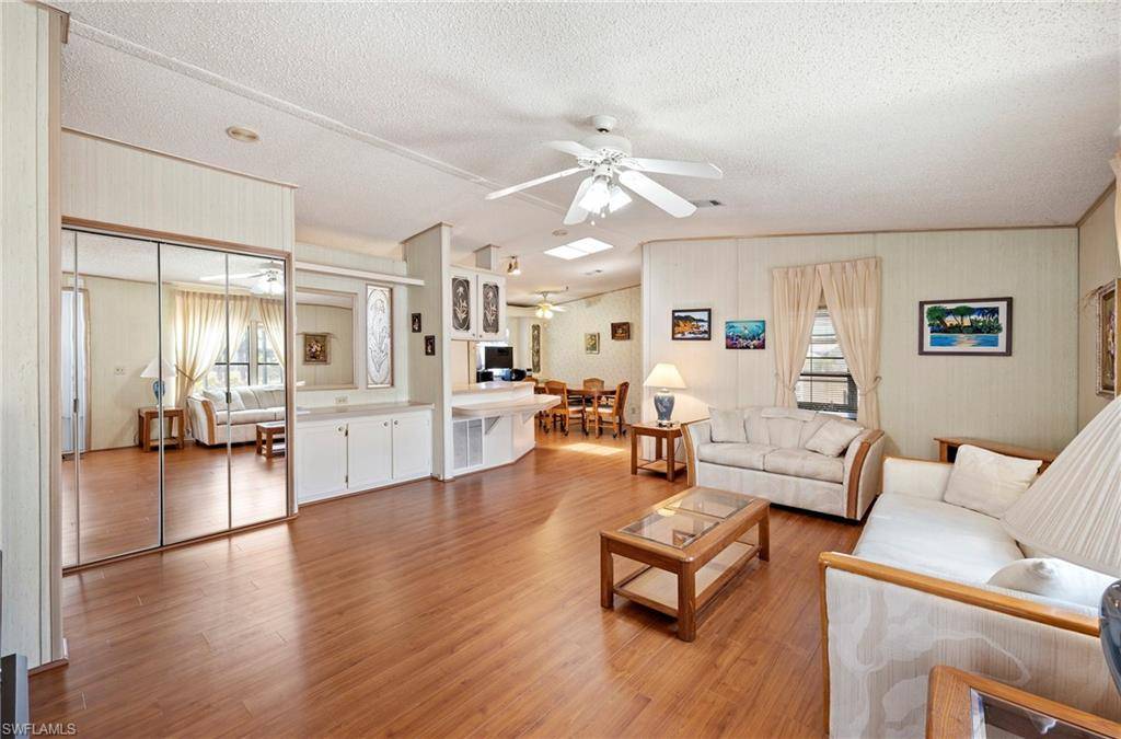 North Fort Myers, FL 33903,518 Misty LN