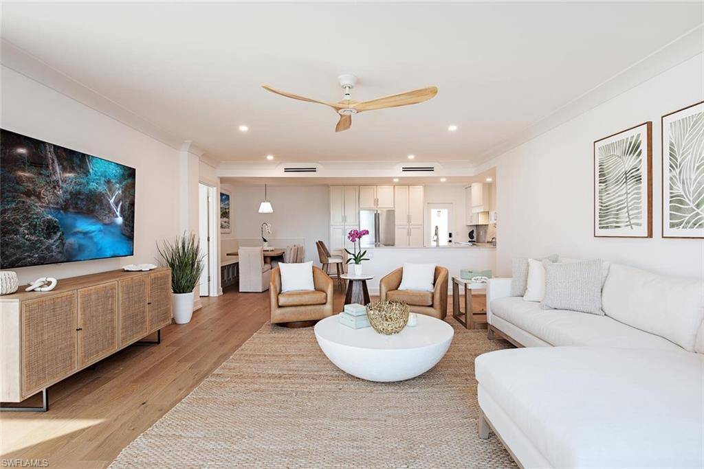 Naples, FL 34103,400 Park Shore DR #203