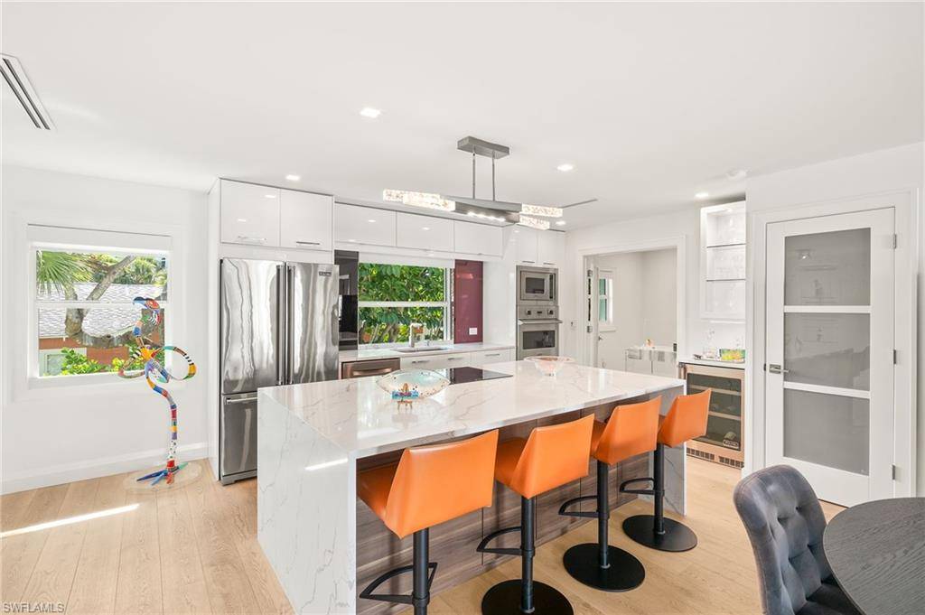 Naples, FL 34102,360 10th AVE S #B200