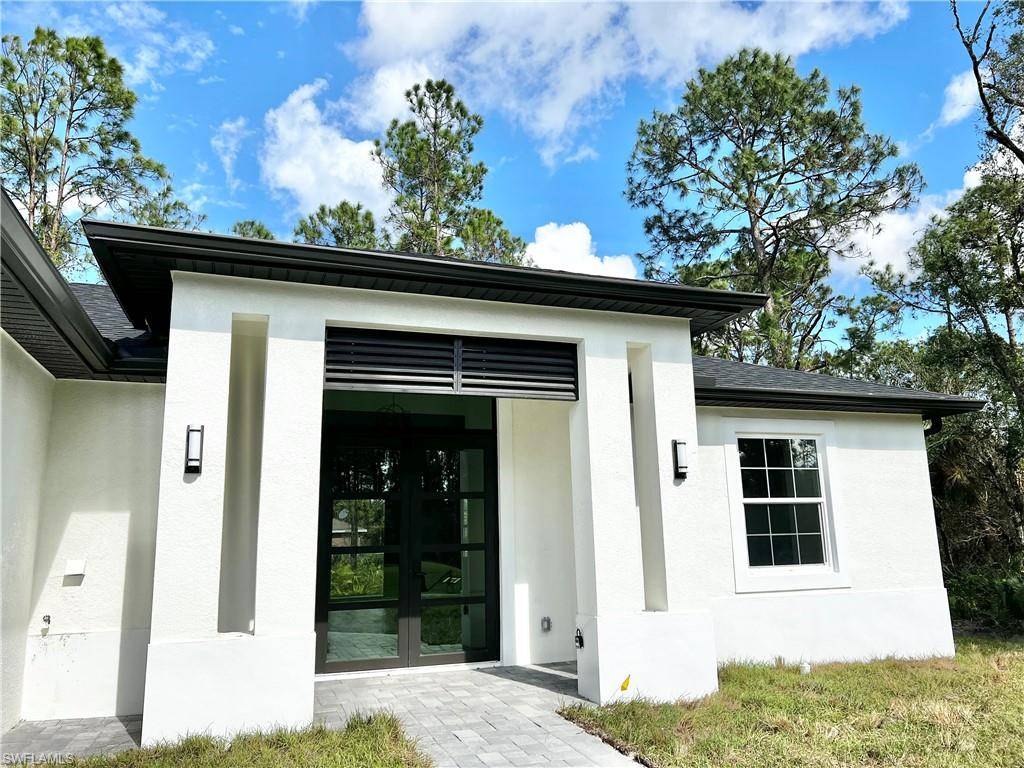 Alva, FL 33920,3107 E 22nd ST