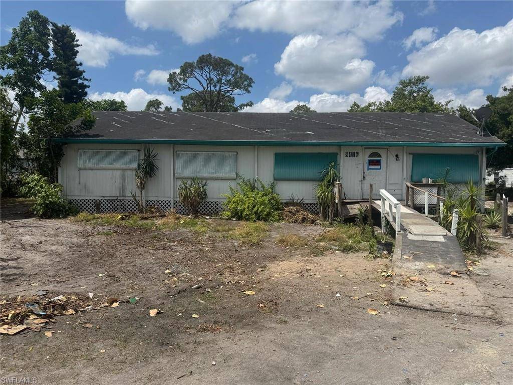 North Fort Myers, FL 33917,8416 Tolles DR