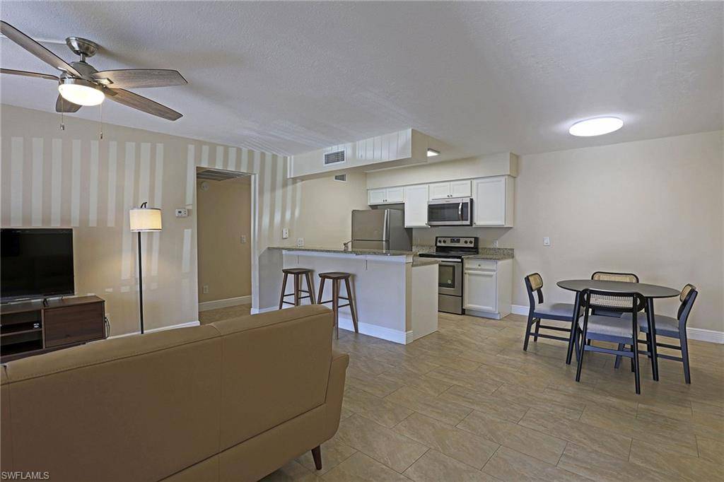 Fort Myers, FL 33919,5327 Summerlin RD #2707