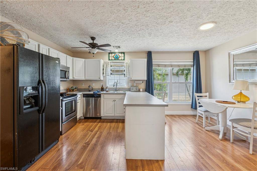 Naples, FL 34104,239 Leawood CIR