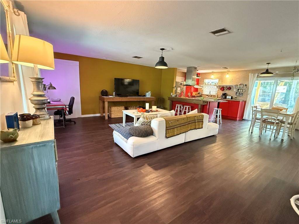 Bokeelia, FL 33922,10899 Russell RD