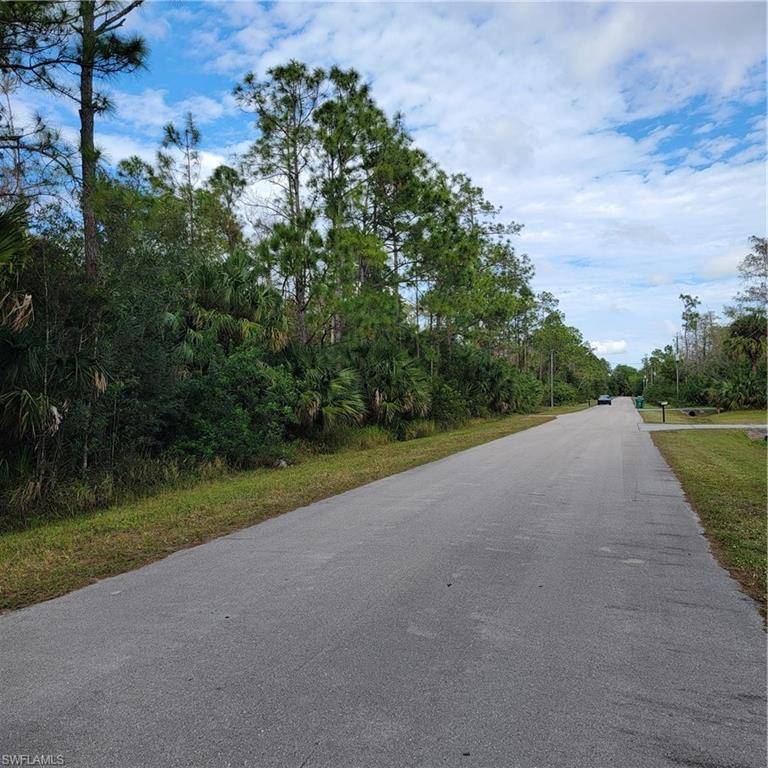 Naples, FL 34120,2nd St NE